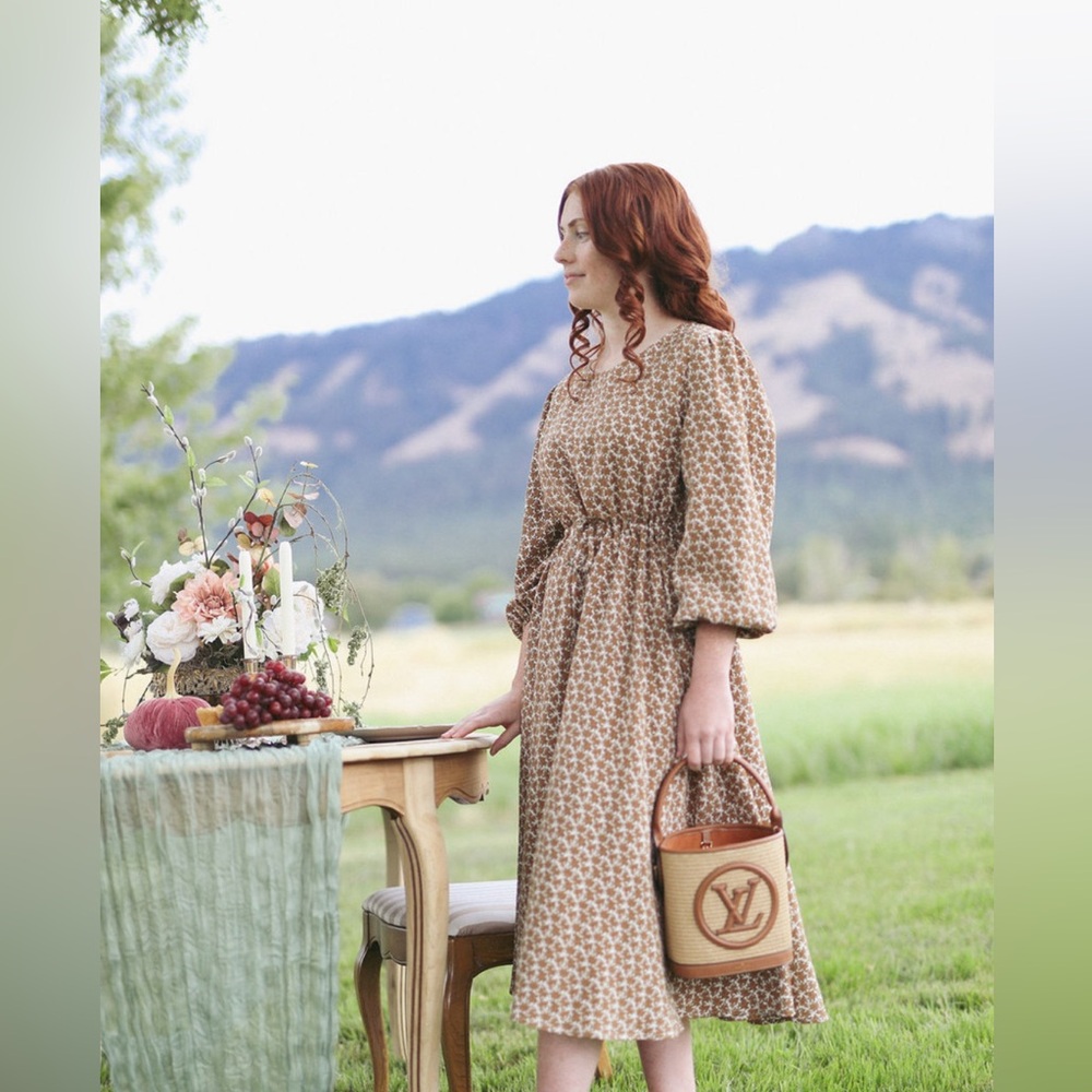 Dainty Jewells Floral Midi Dress